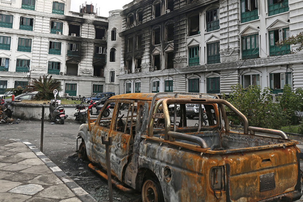 विध्वंसकारीलाई उन्मुक्ति!